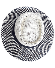 Load image into Gallery viewer, PAISLEY HAT
