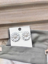 Load image into Gallery viewer, Merete Earrings
