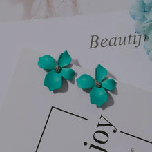 Load image into Gallery viewer, Stein Earrings Powder Blue
