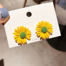 Load image into Gallery viewer, Frode Earrings
