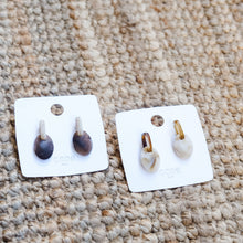 Load image into Gallery viewer, Bria Brown Earrings
