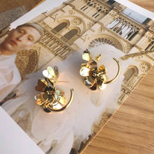 Load image into Gallery viewer, Rauha Earrings
