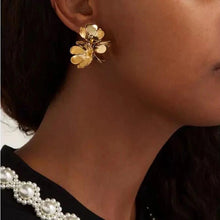 Load image into Gallery viewer, Rauha Earrings
